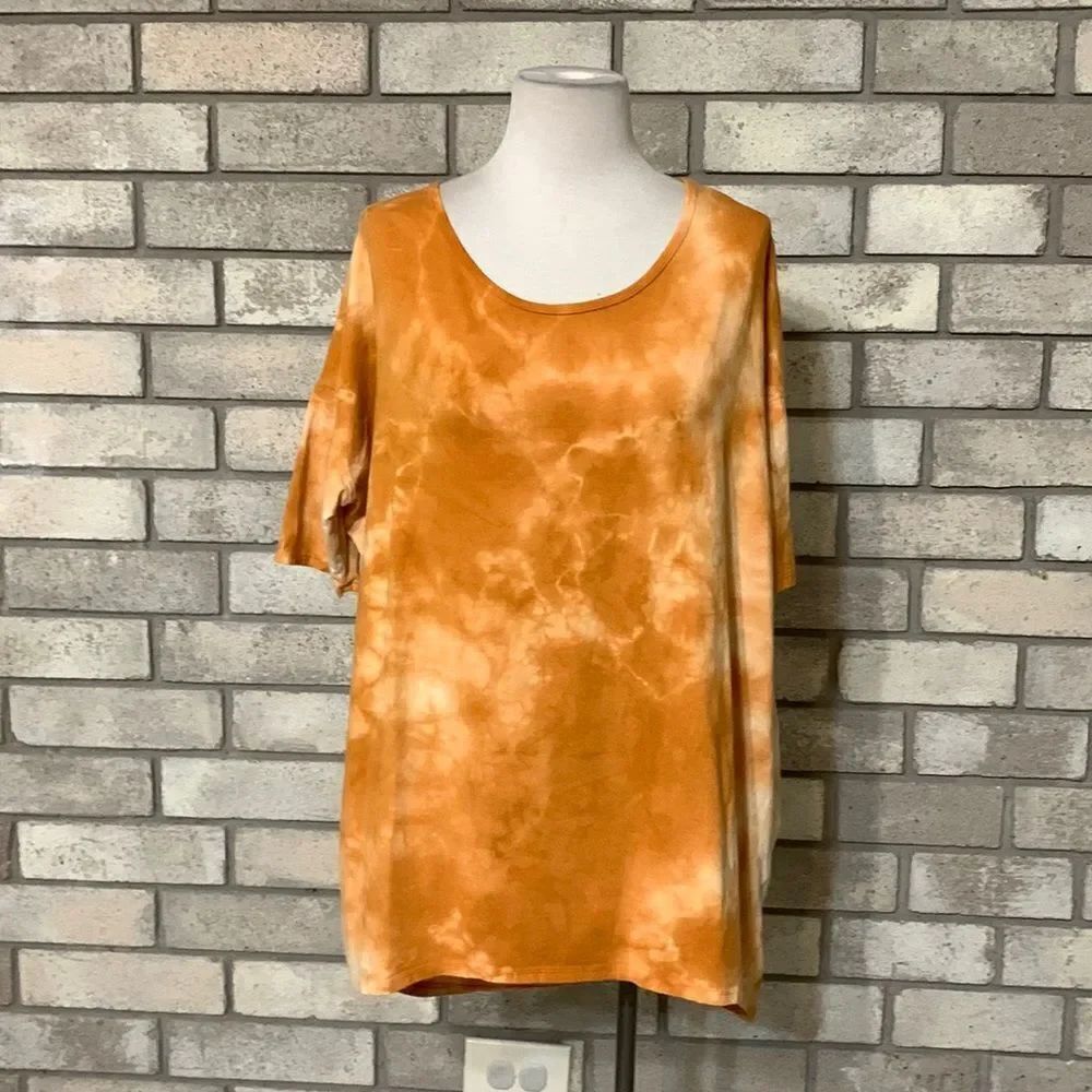 3for$20 tie dye long top small
